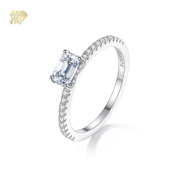 Rhodium-Plated 925 sterling silver engagement ring Four-Prong Emerald Cut 0.6ct White Moissanite 