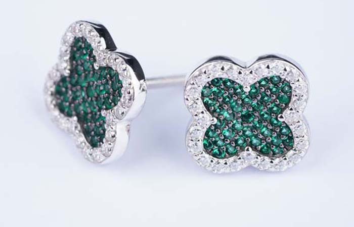 four leaf clover stud earrings