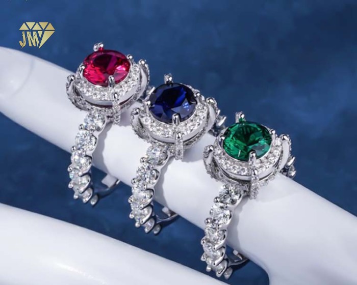 Custom Blue Sapphire Engagement Ring with Moissanite Halo for Jewelry Retailerst Ring Wholesale